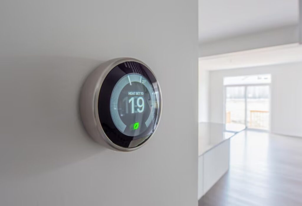 Programming Your Smart Thermostat for Summer Savings in Westerville 2 thermostat